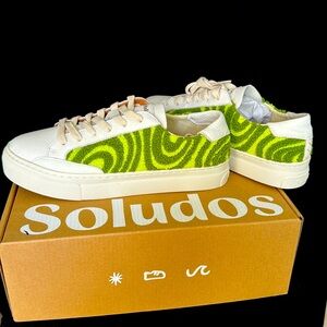 Soludos Psychedelic Spiral Ibiza Women's Sz 8.5 White Leather Platform Sneakers